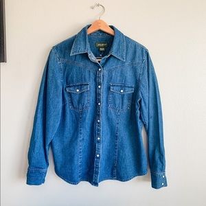 Eddie Bauer Denim button up shirt